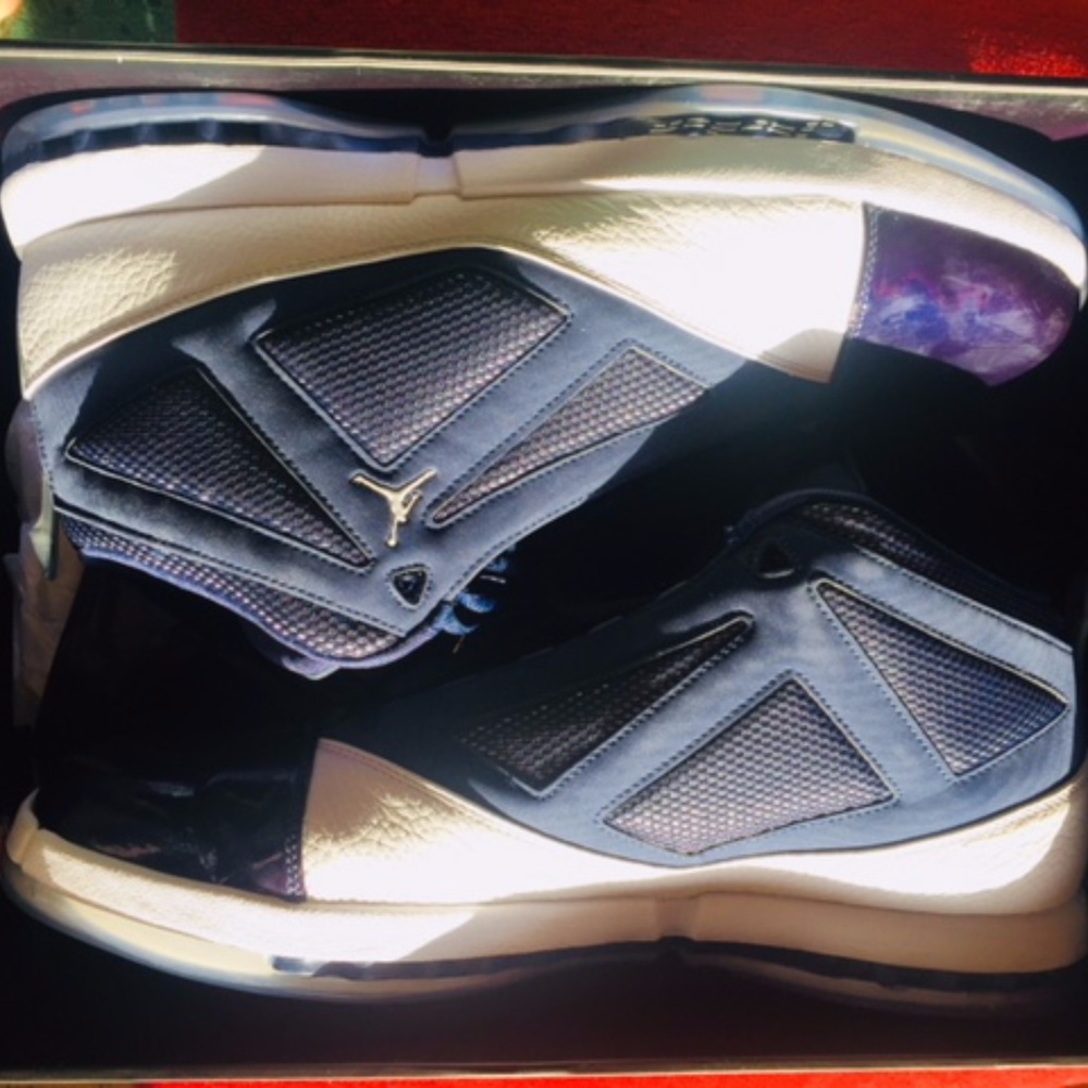 Air Jordan XVI Retro Black/Concord-White Sz 13